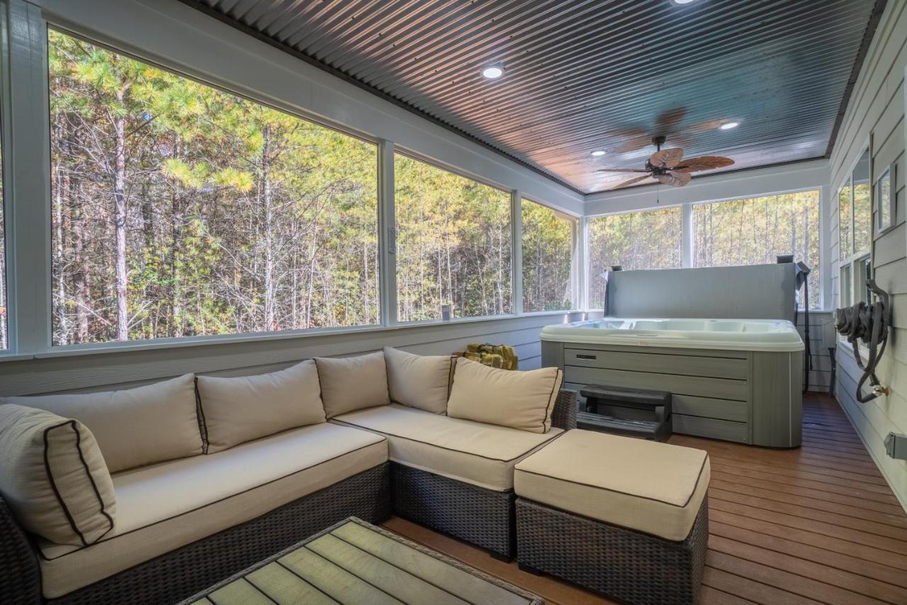 Par-Tee Haus I- Game Room & Hot Tub-Walk To Helen Extérieur photo